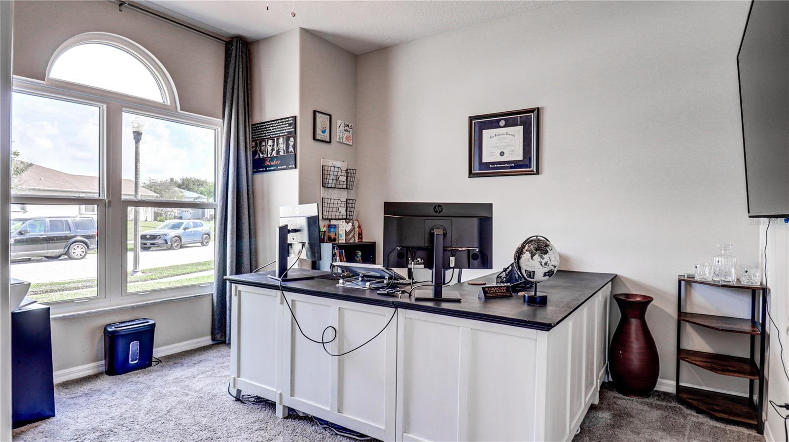 5725 JUSTICIA LOOP