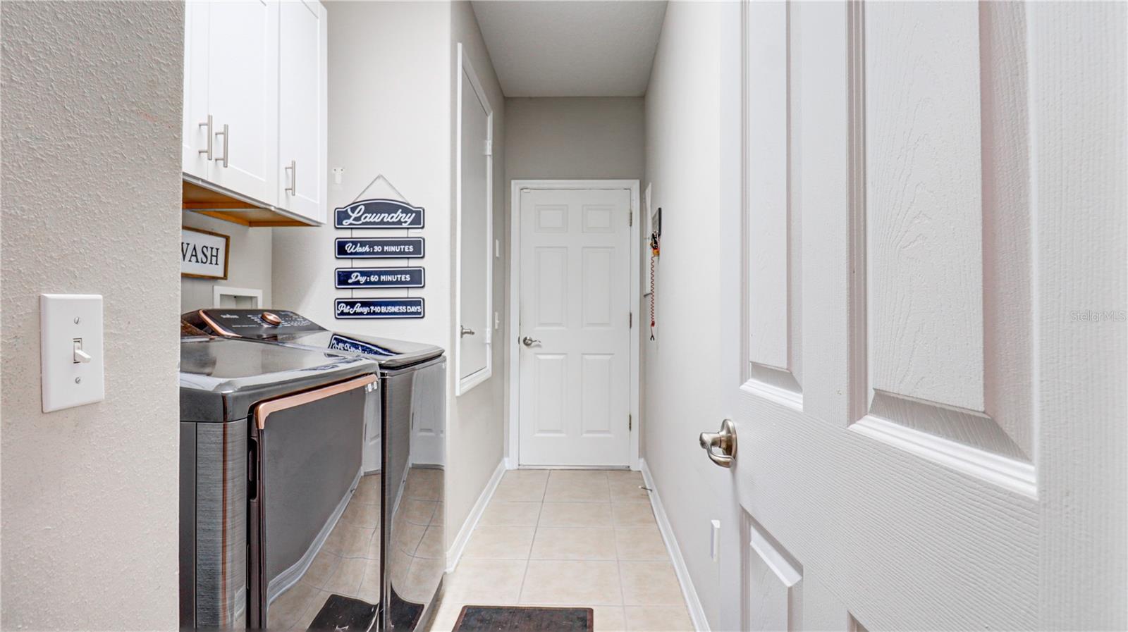 5725 JUSTICIA LOOP