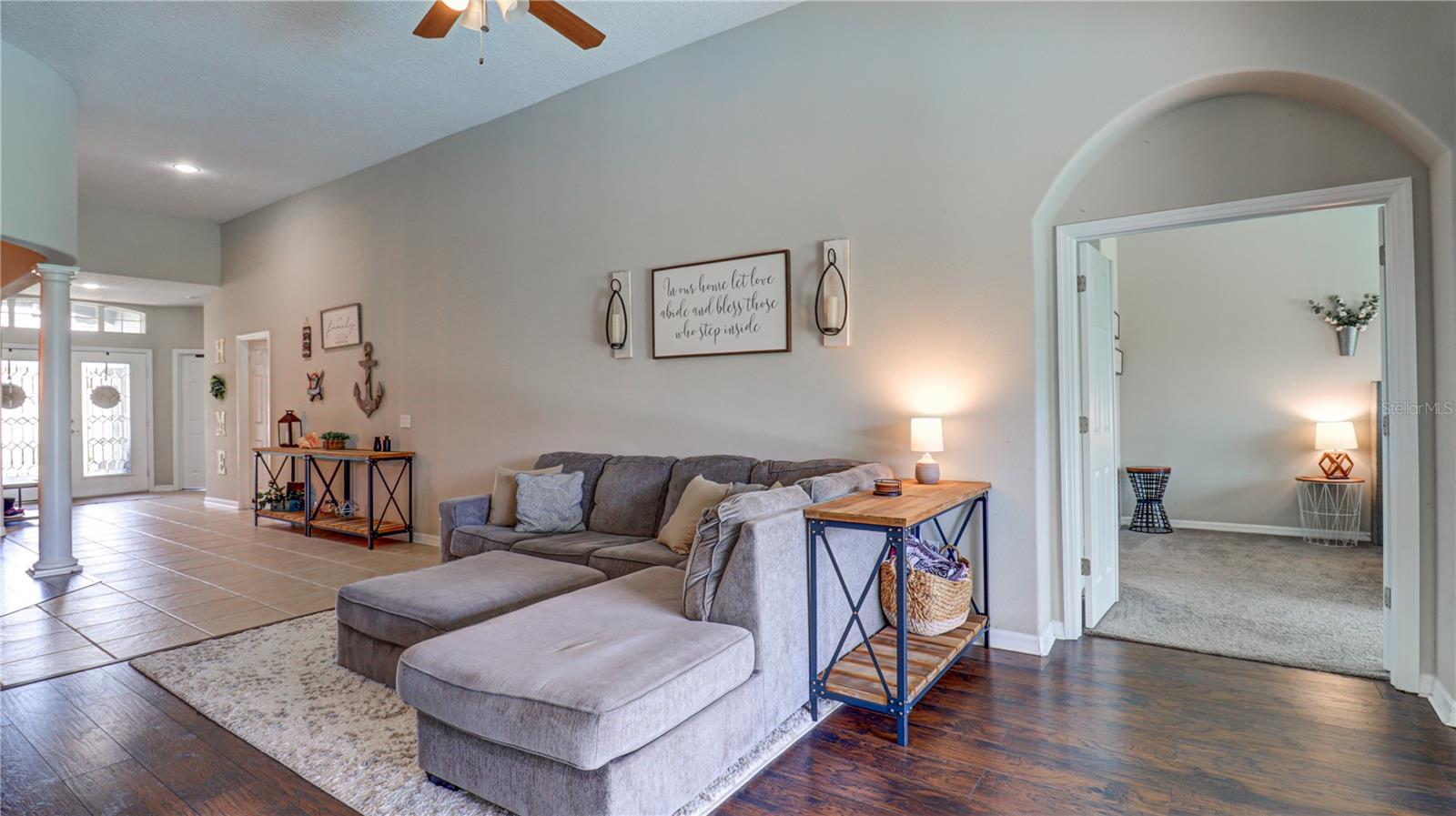 5725 JUSTICIA LOOP
