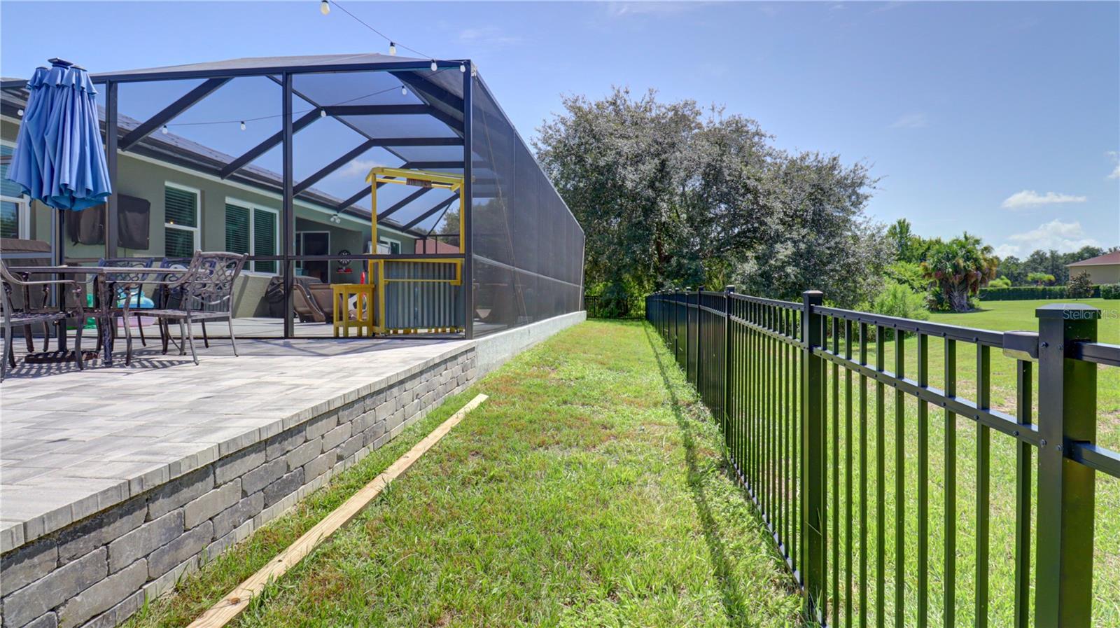 5725 JUSTICIA LOOP