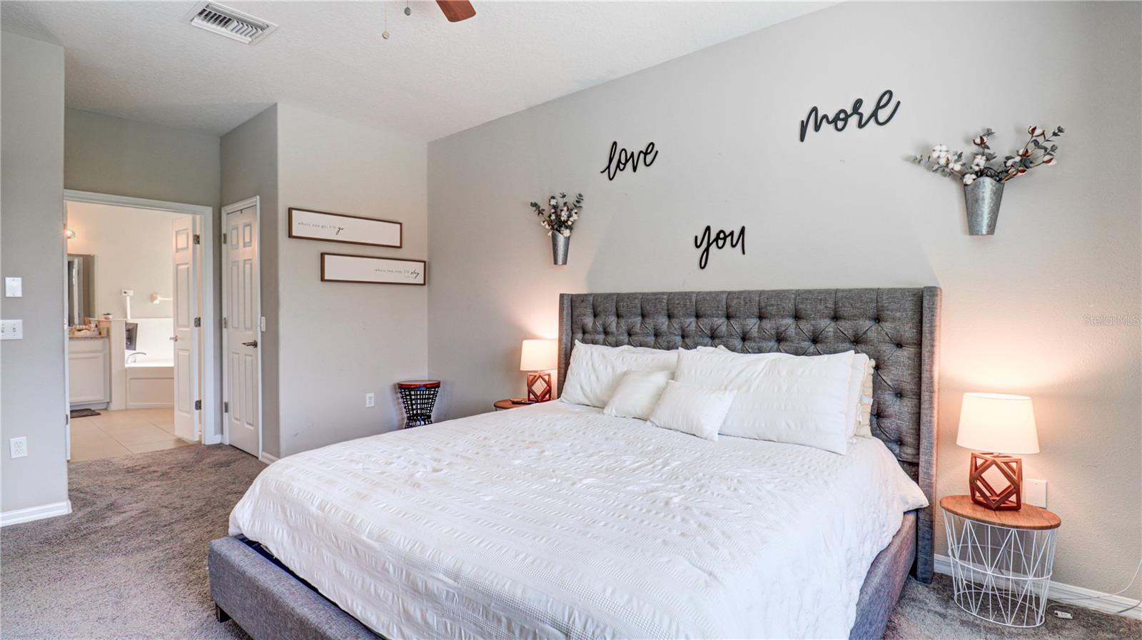 5725 JUSTICIA LOOP
