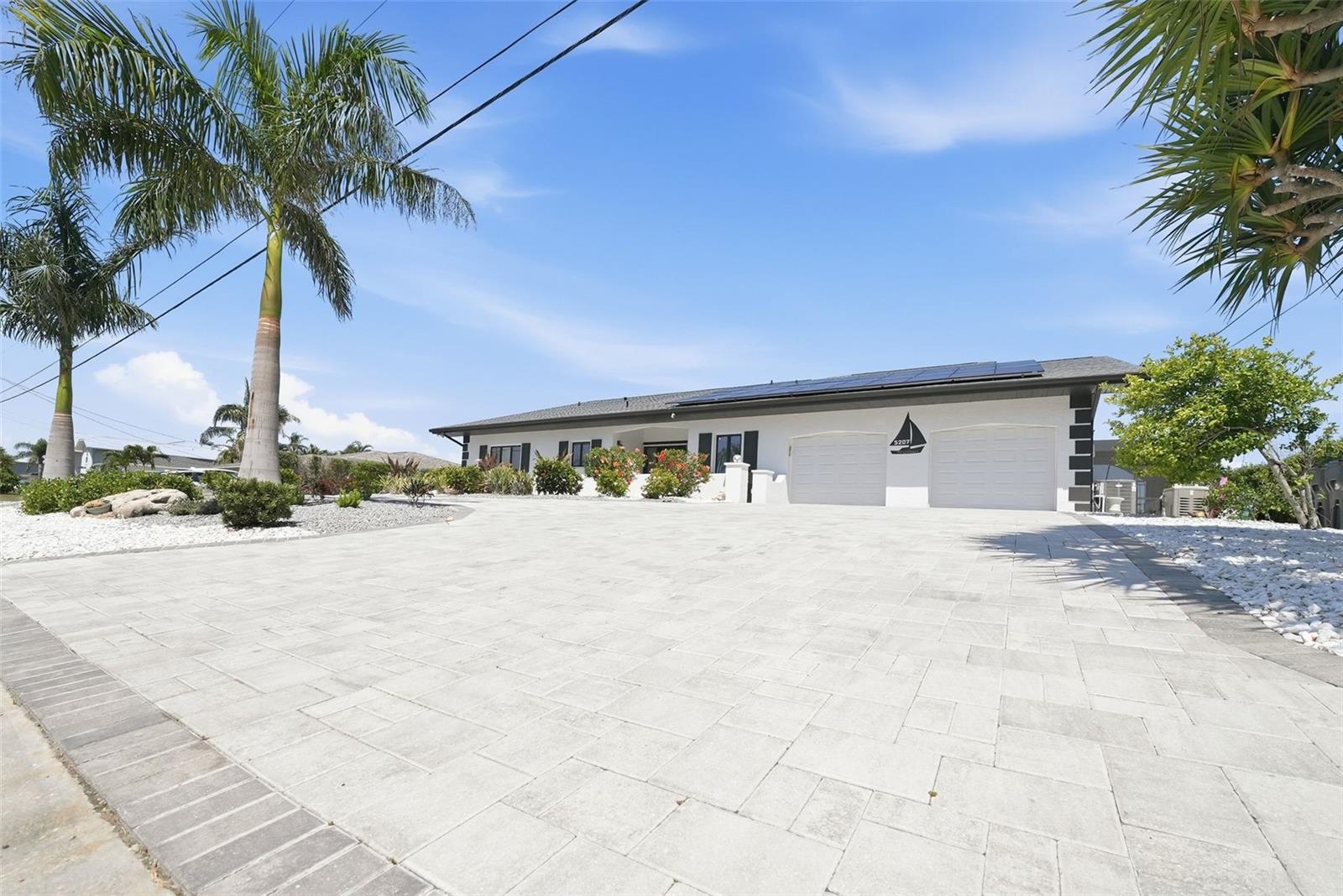 5207 BAY STATE RD