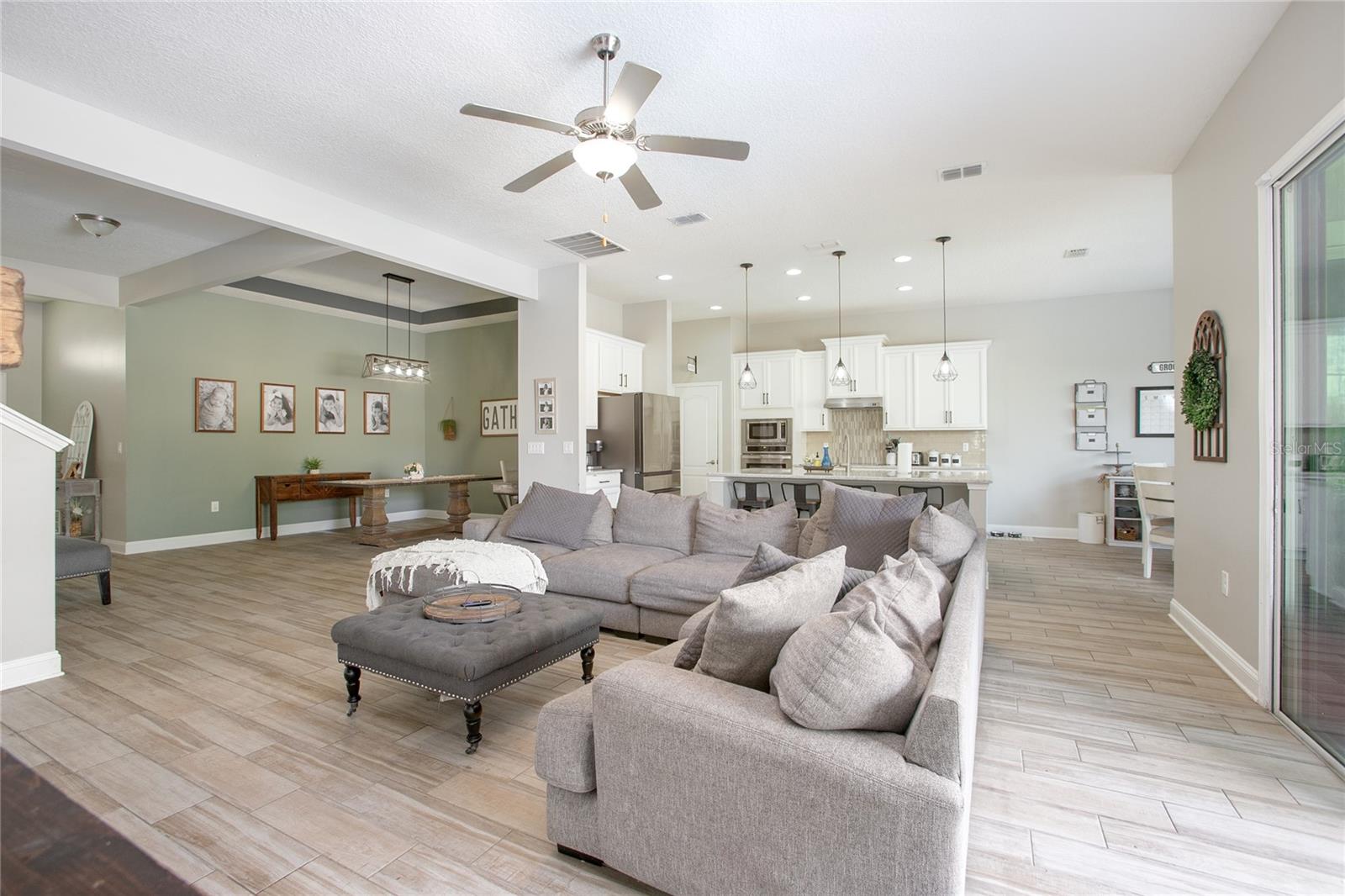 106 WINDSONG CT