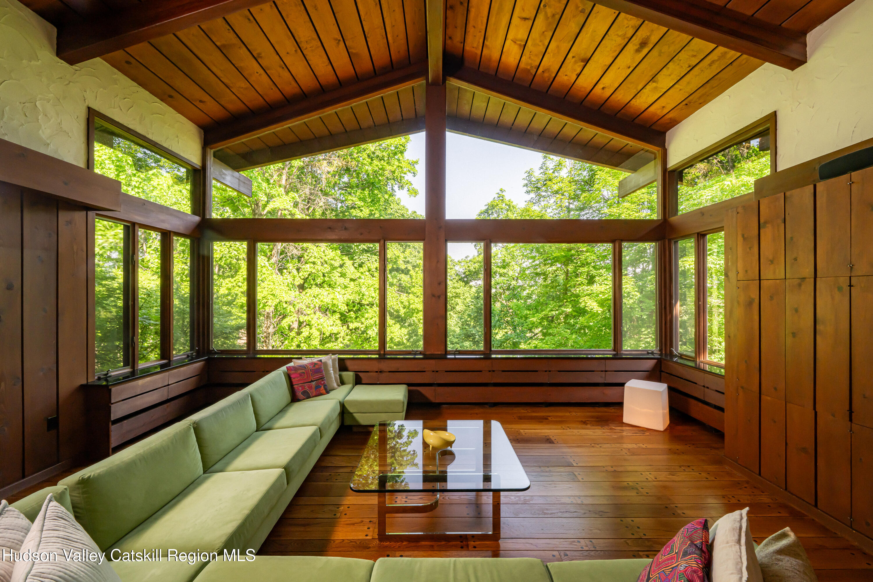 122 Ridgeview Road