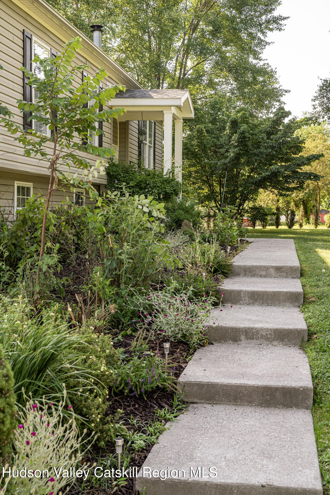 26 Thornwood Lane