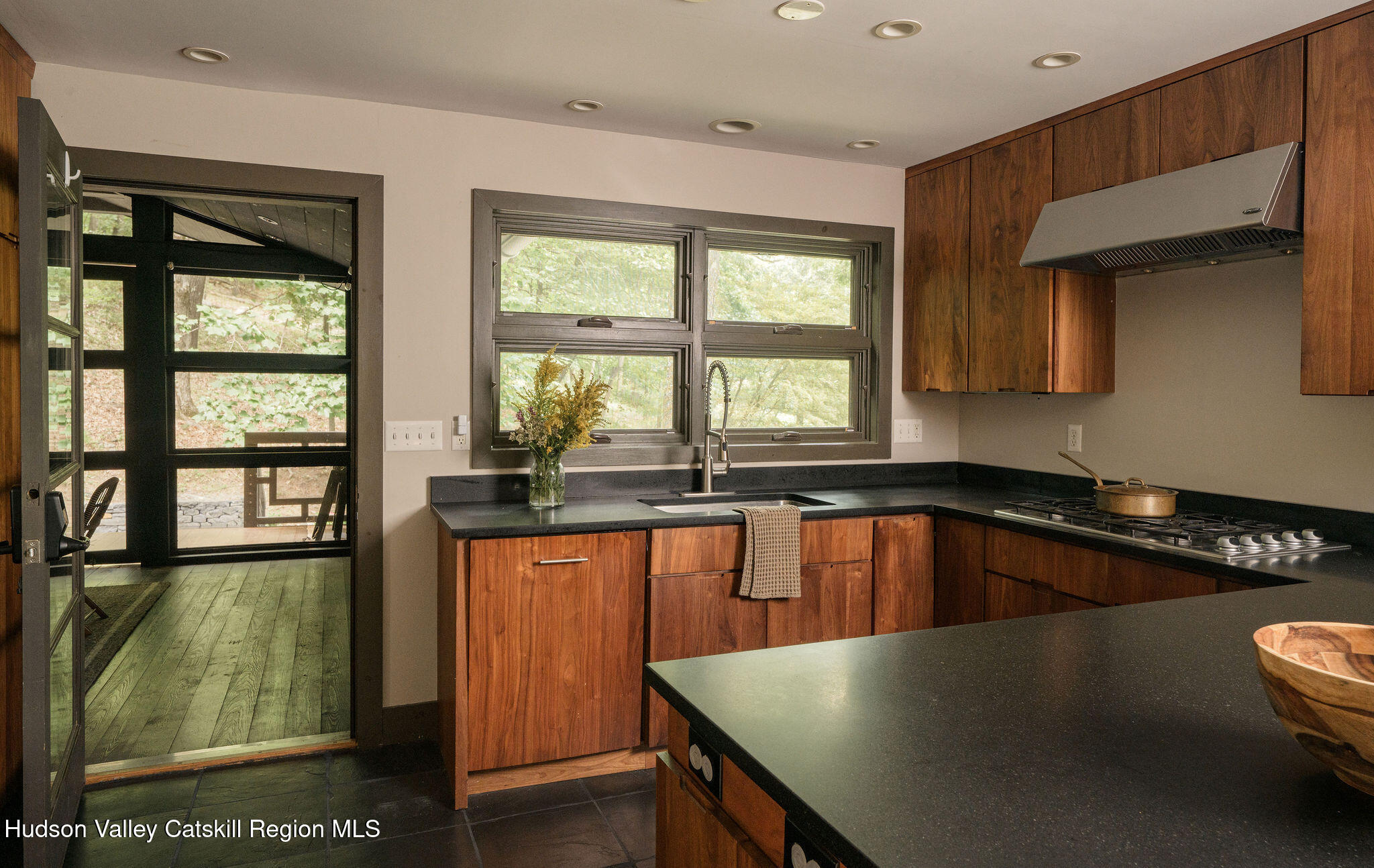 27 Bakertown Road