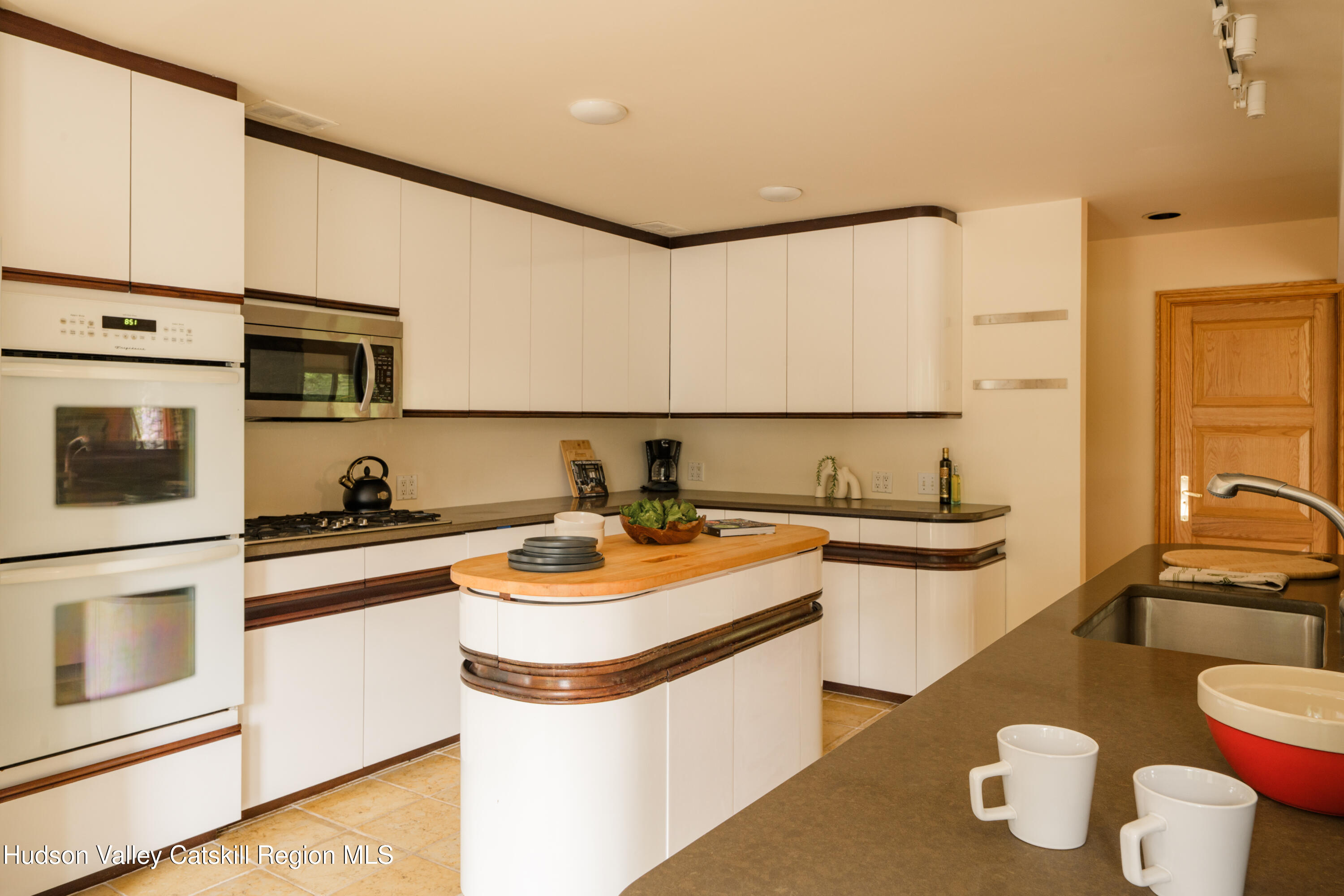 1205 County Road 2