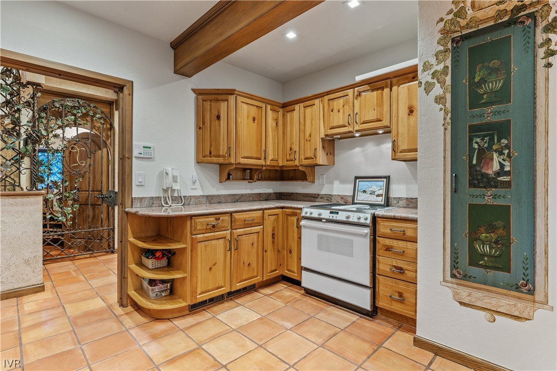 886 Freels Peak Drive