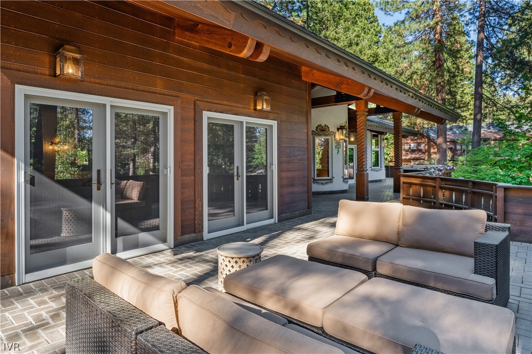 886 Freels Peak Drive