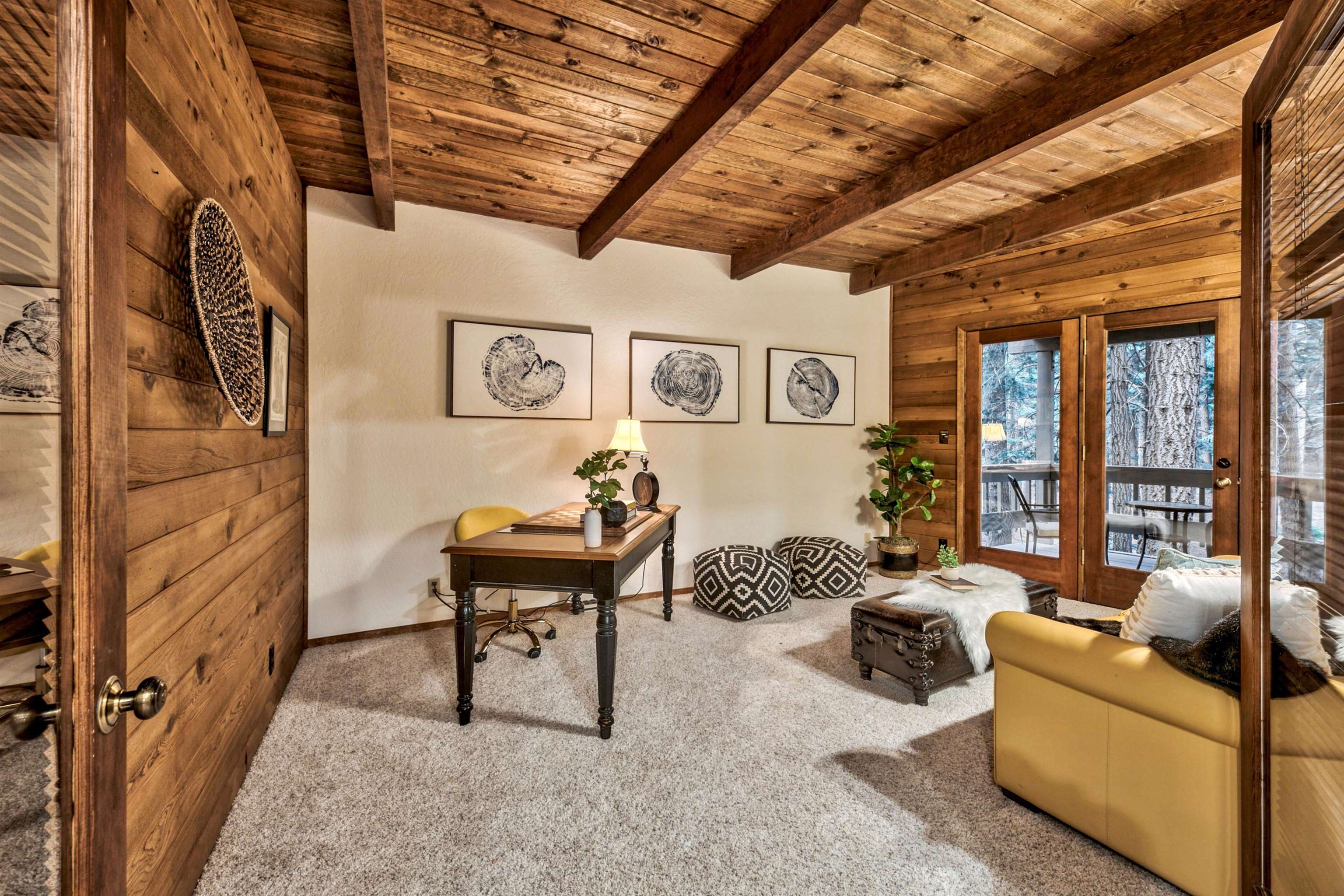 12899 Roundhill Drive