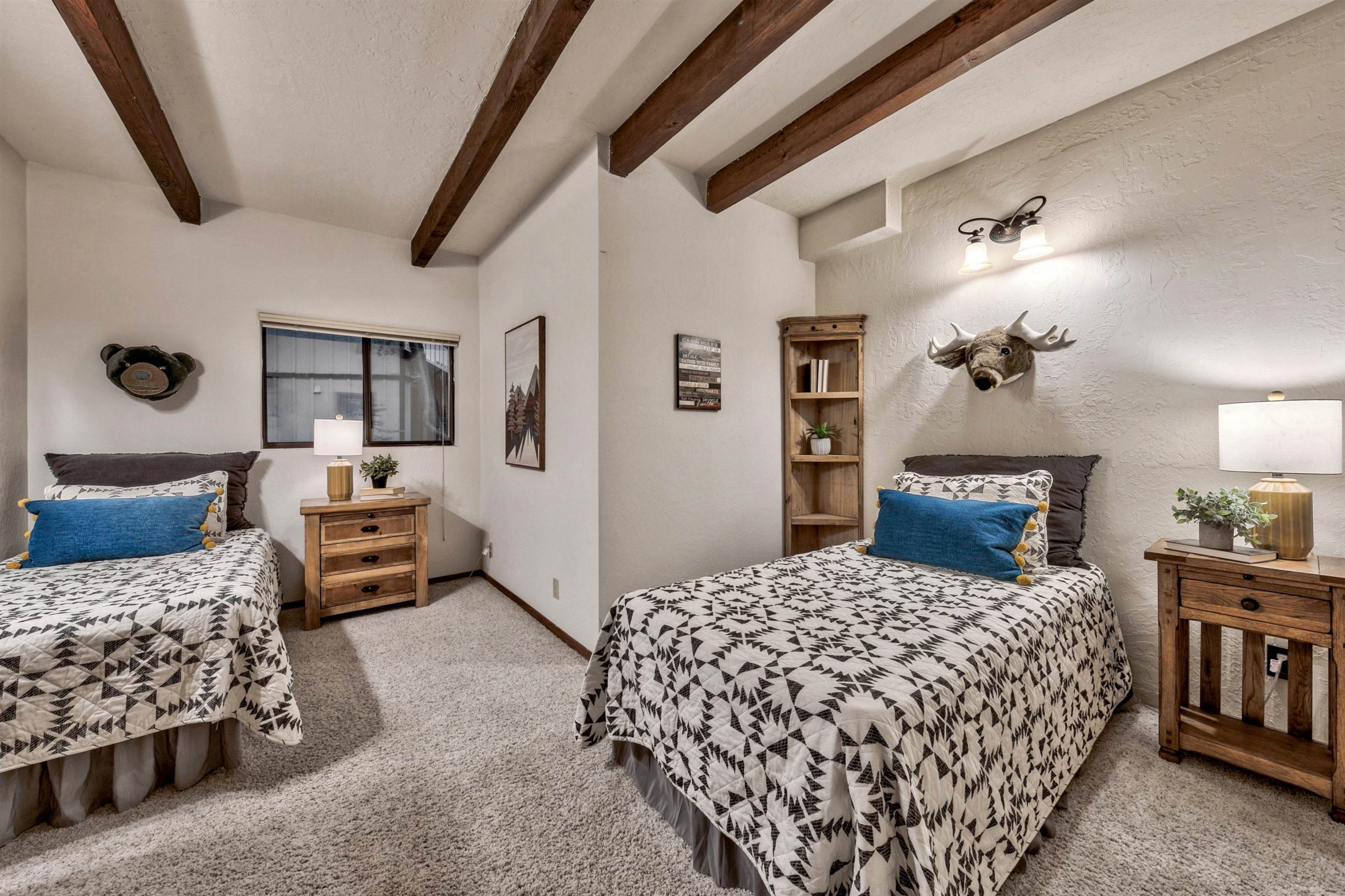 12899 Roundhill Drive
