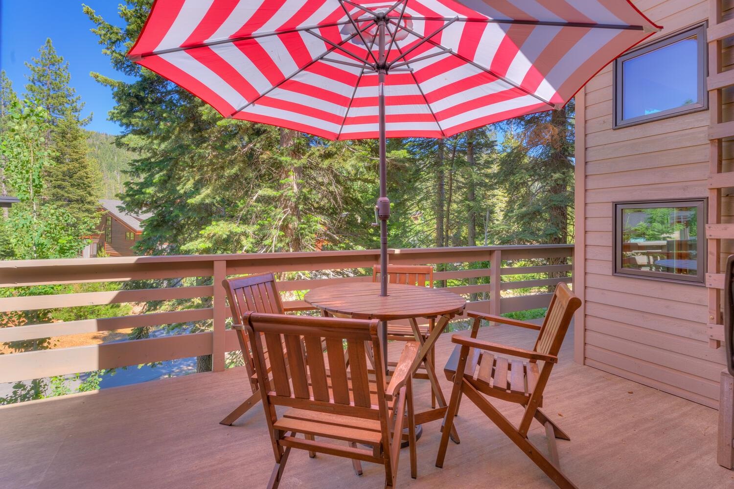 215 Smiley Court
