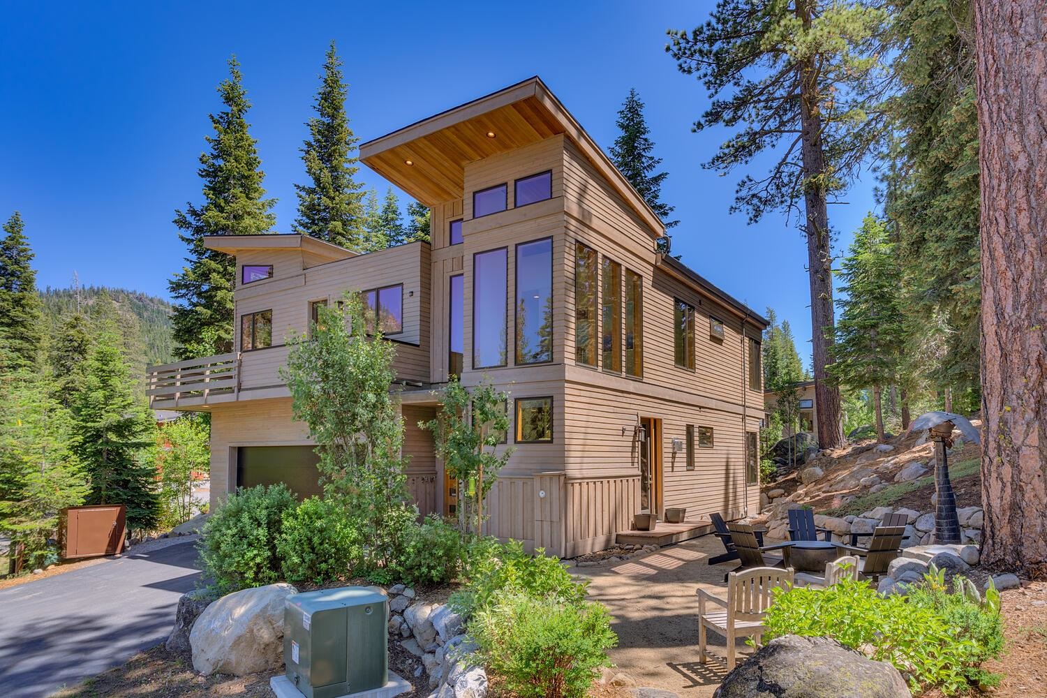 215 Smiley Court