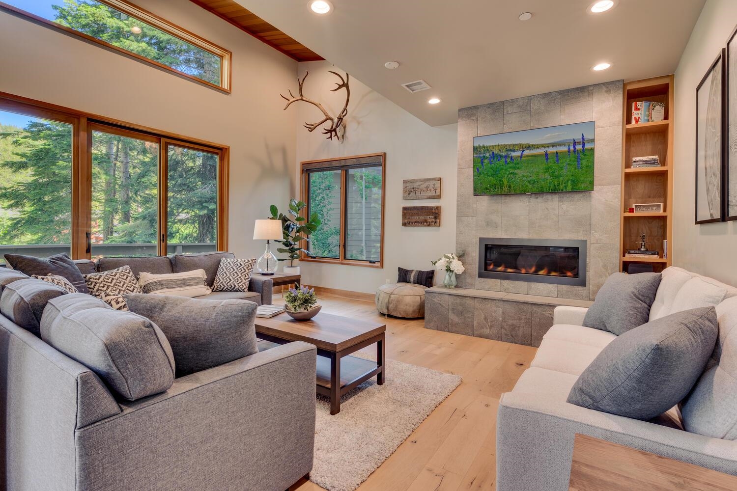 215 Smiley Court