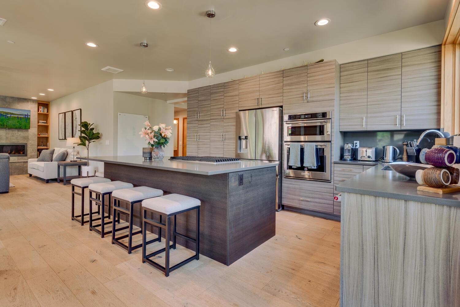 215 Smiley Court