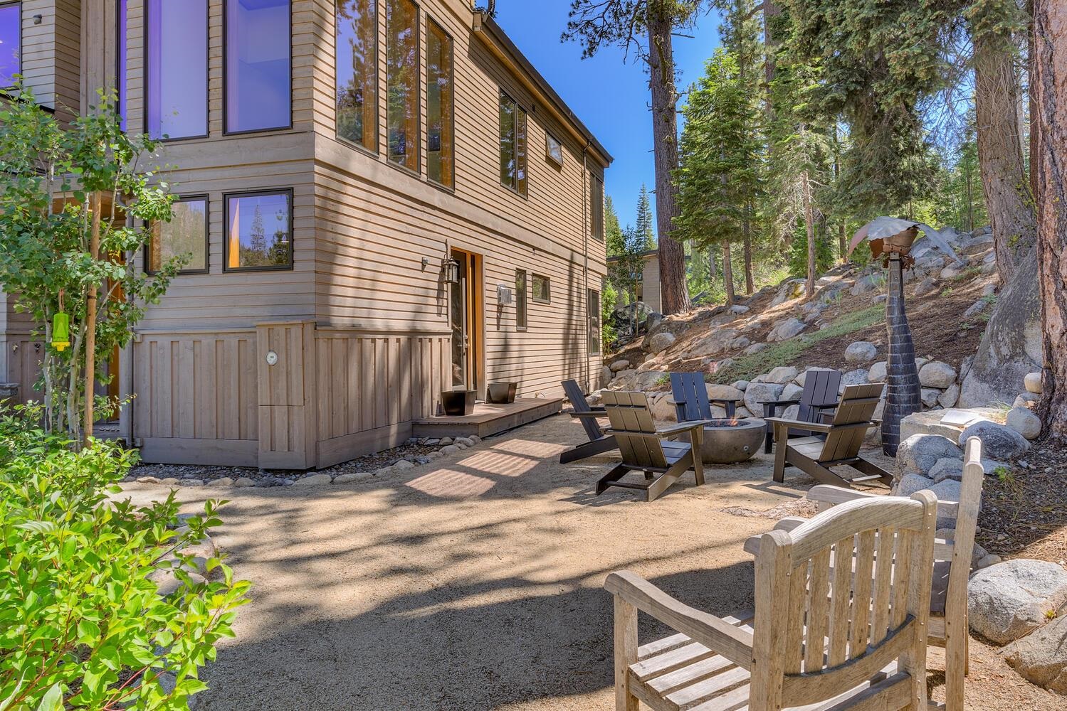 215 Smiley Court