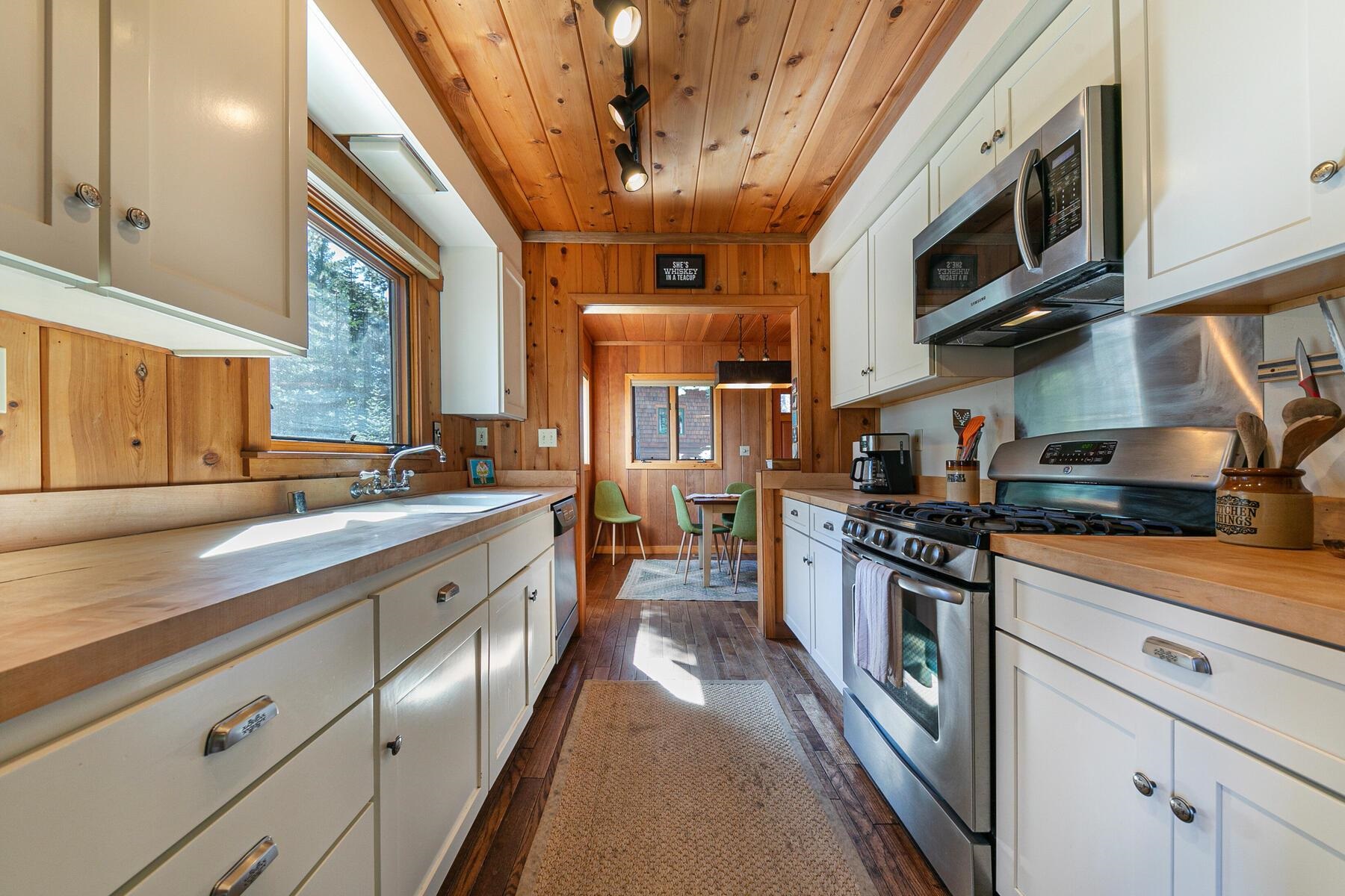 4465 Huckleberry Drive