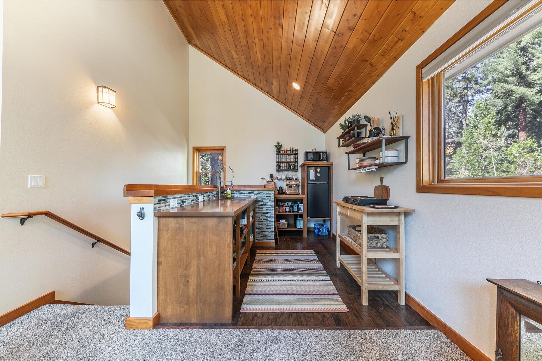 4465 Huckleberry Drive