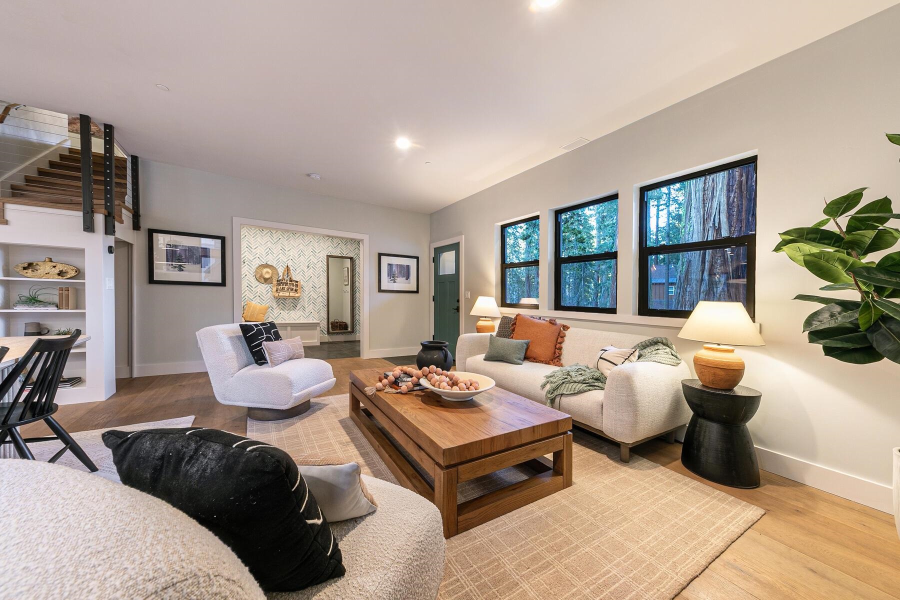 2685 Rustic Lane