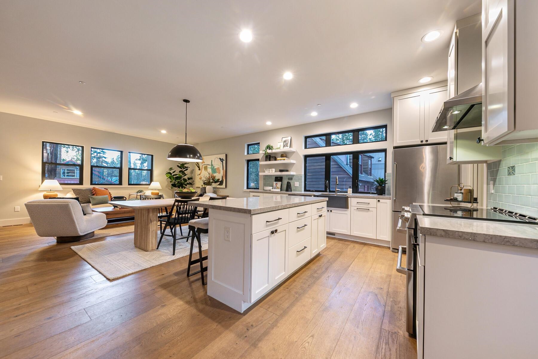2685 Rustic Lane