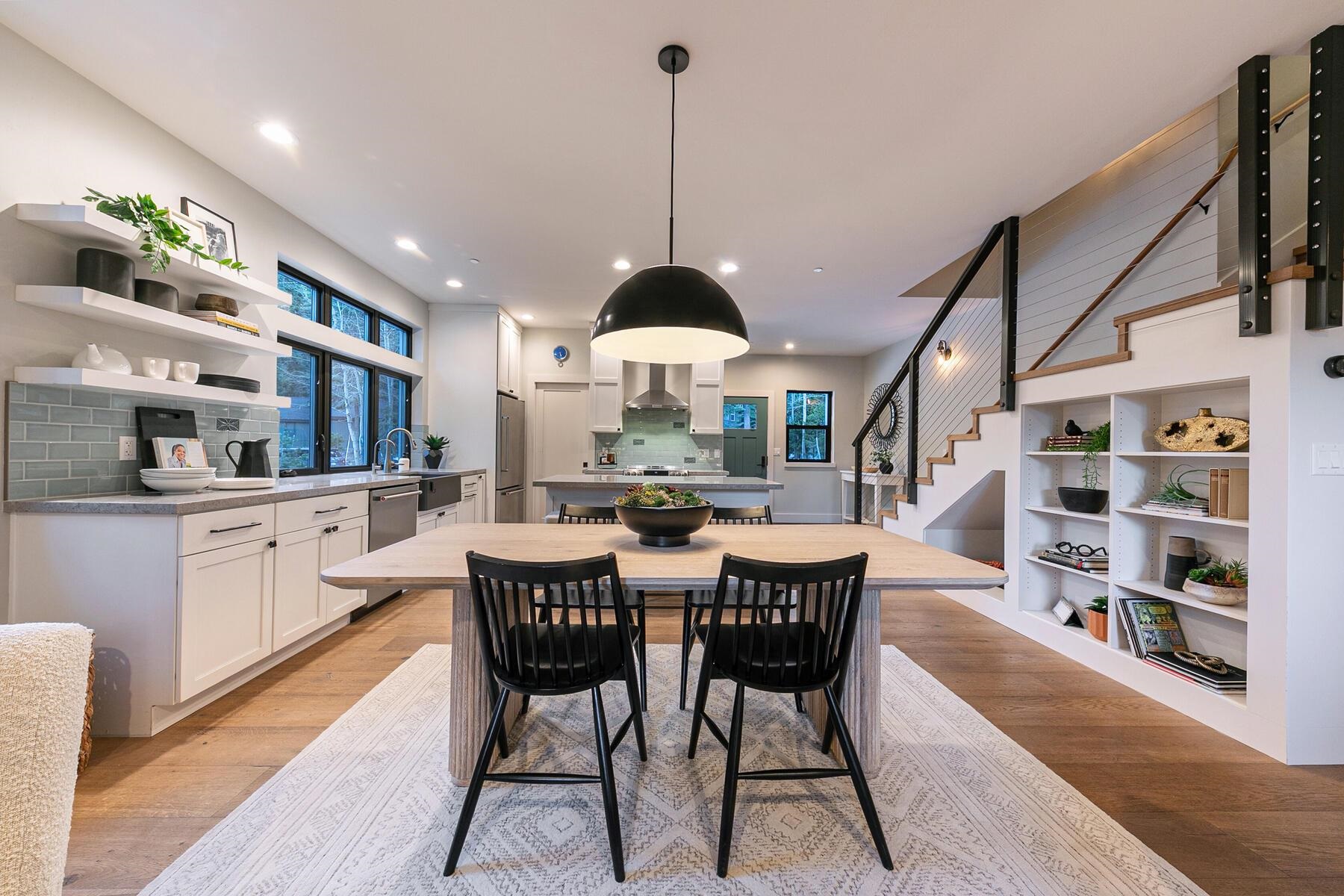 2685 Rustic Lane
