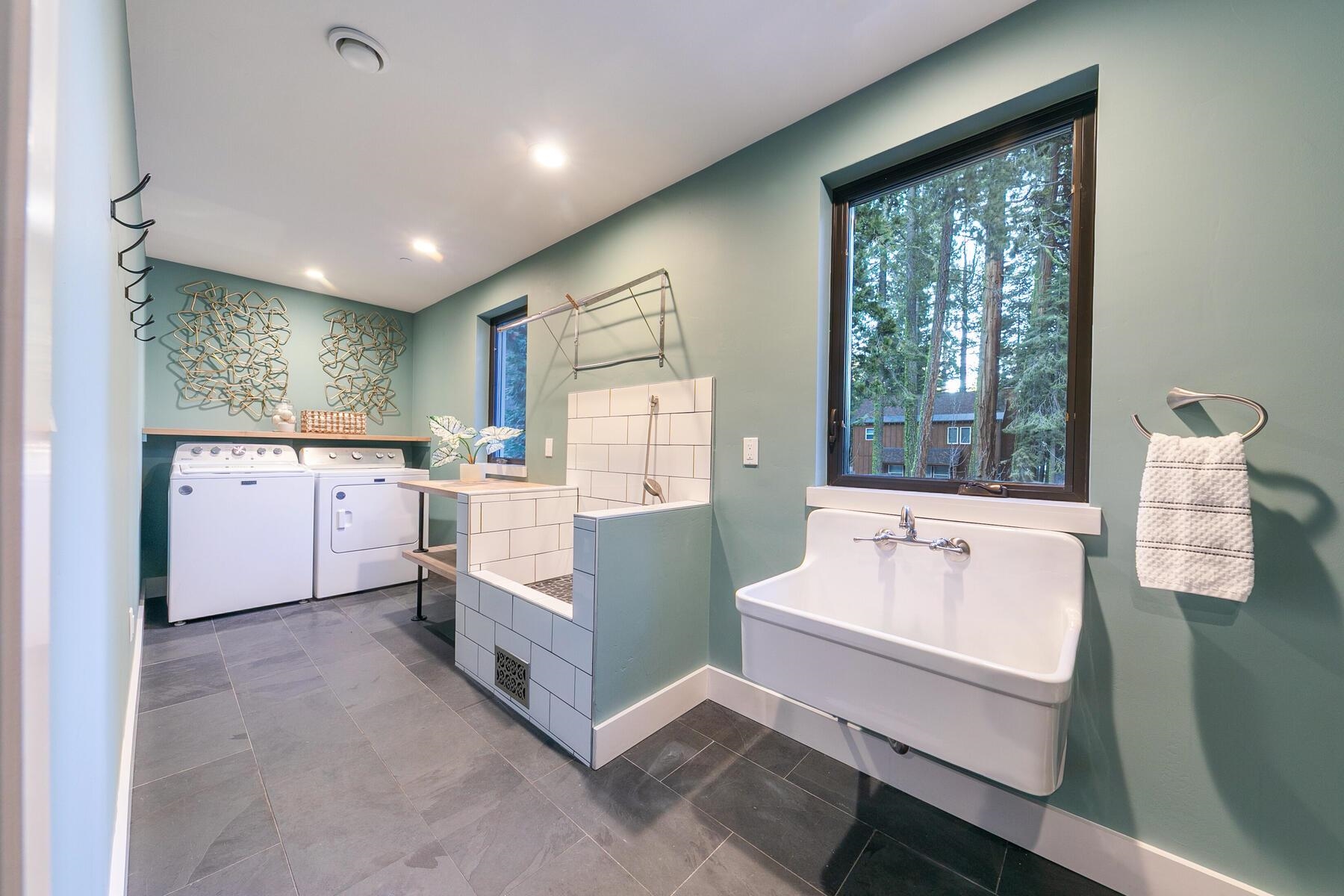 2685 Rustic Lane