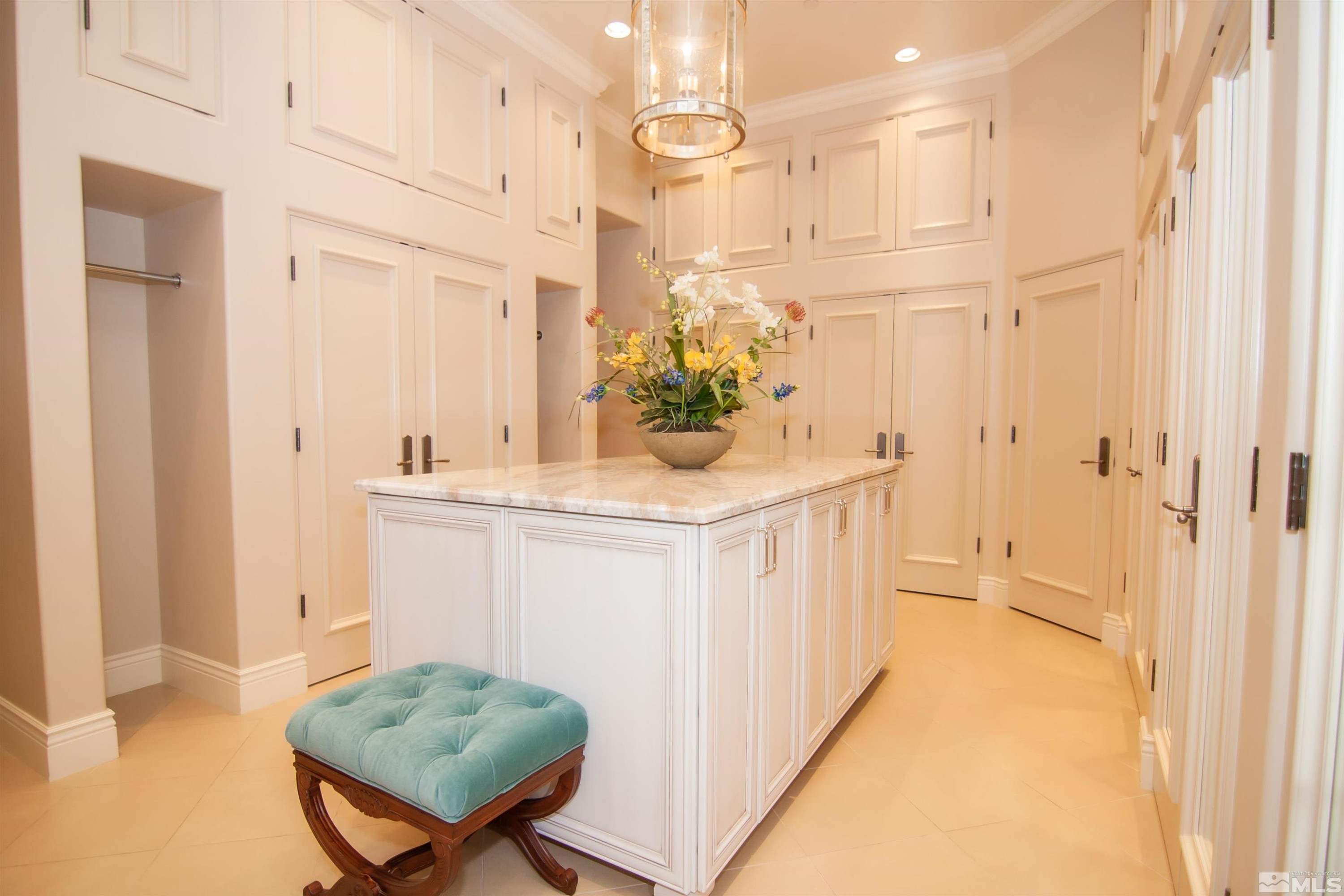 5940 Lake Geneva Drive