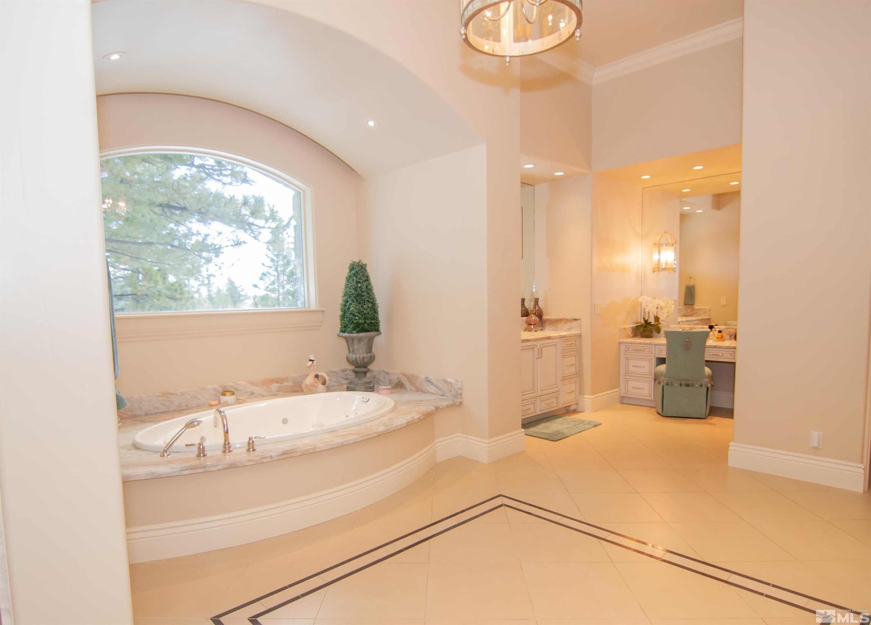 5940 Lake Geneva Drive