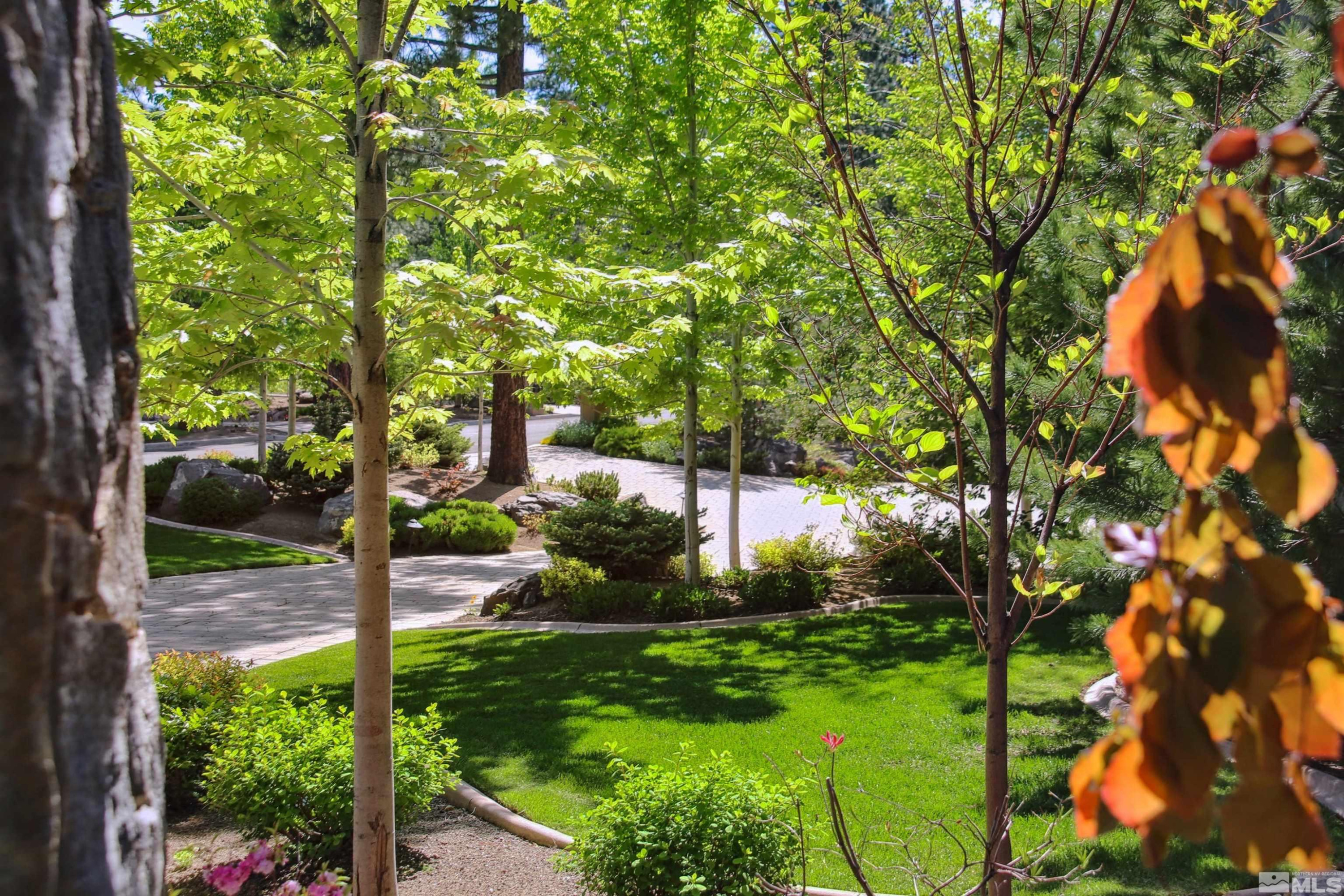 5940 Lake Geneva Drive