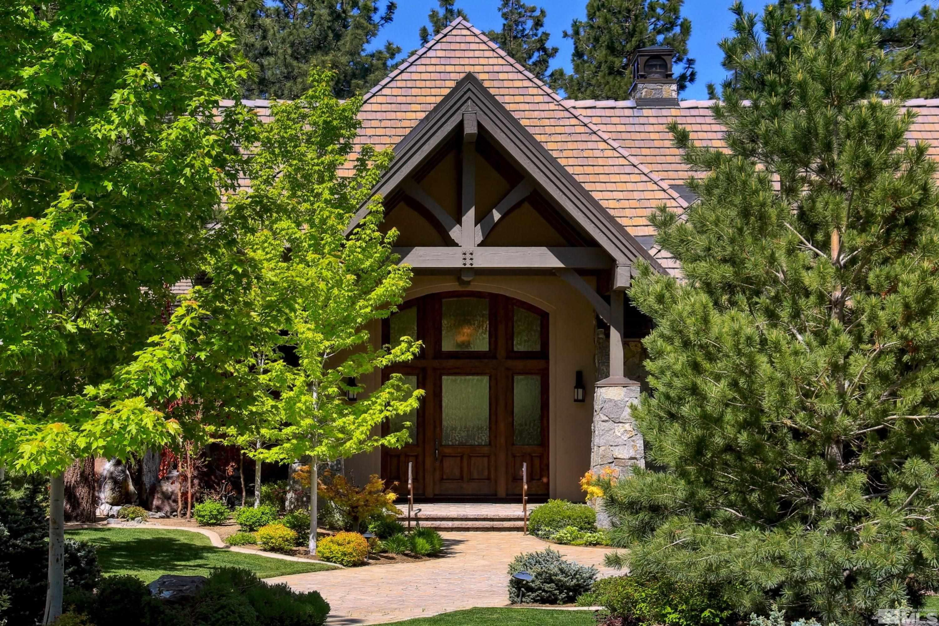 5940 Lake Geneva Drive