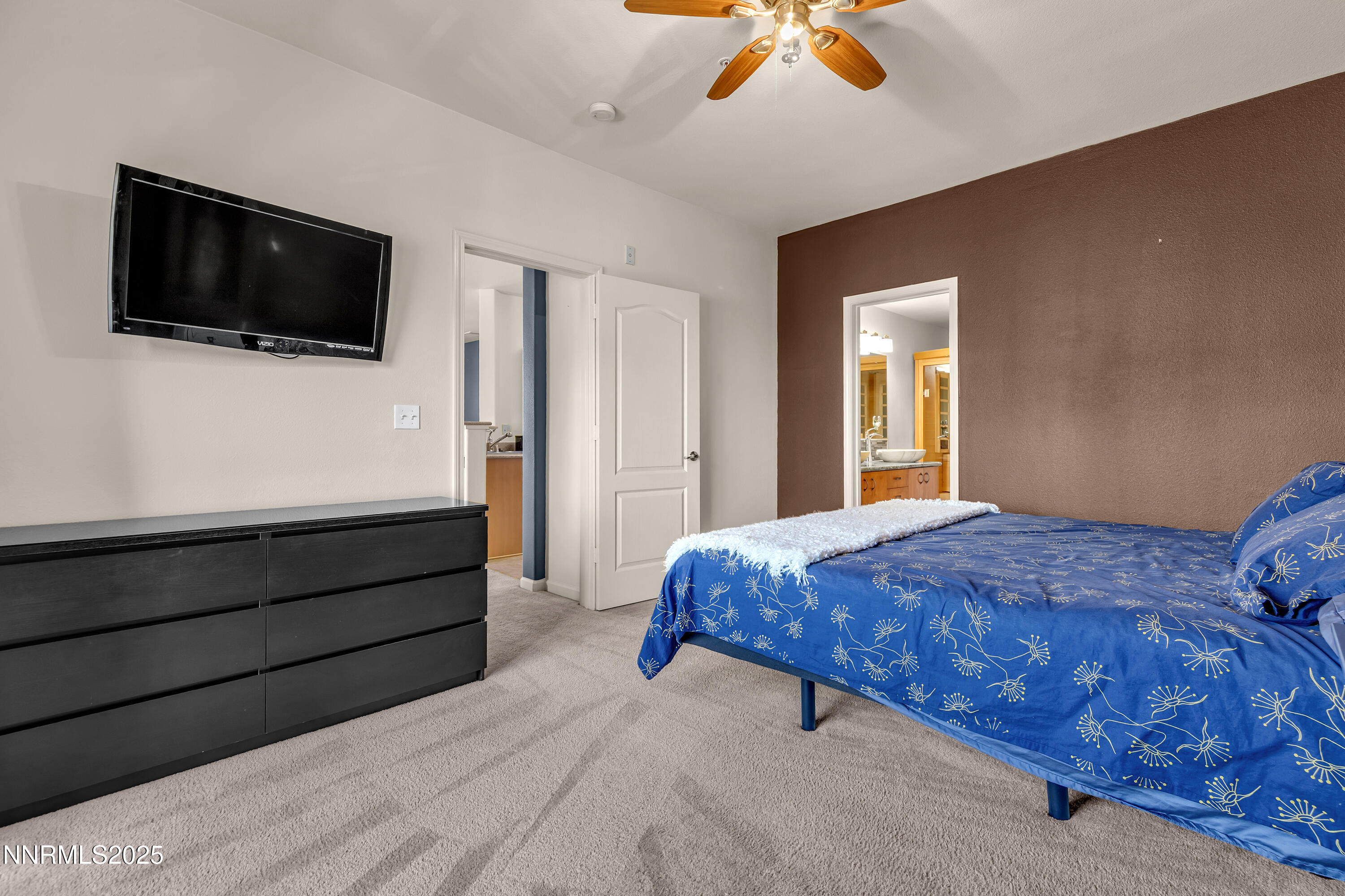 17000 Wedge Parkway, Unit 1221