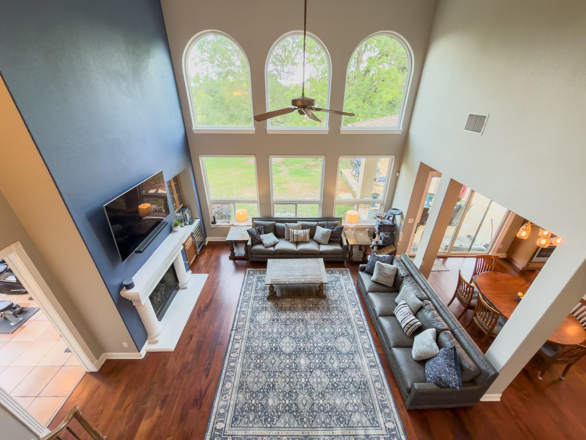 2611 Demona DR
