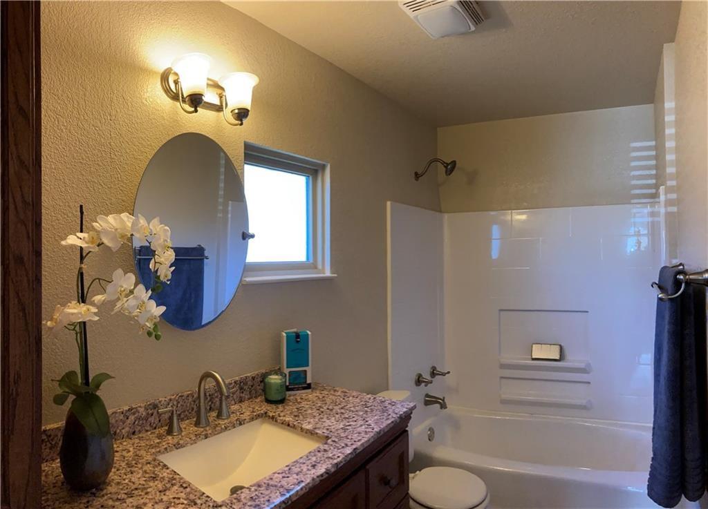2205 Winchester DR