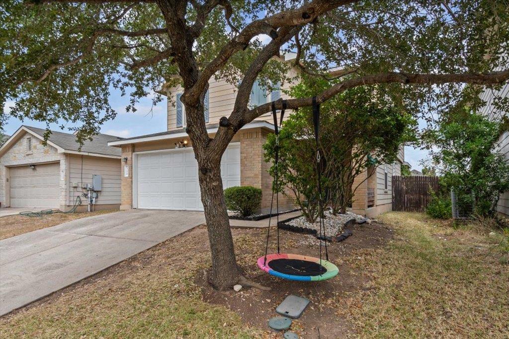 120 Hillhouse LN