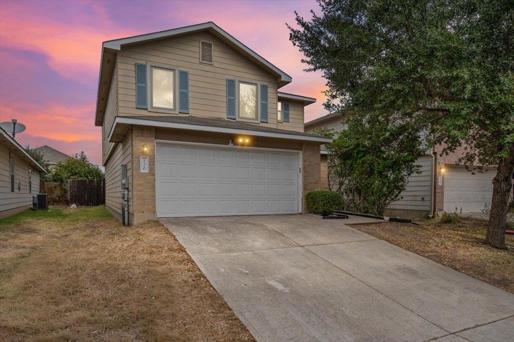 120 Hillhouse LN