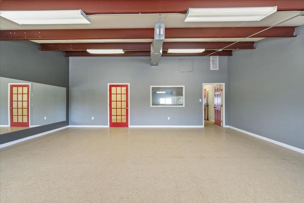 1289 E State Highway 71 Highway E # B100