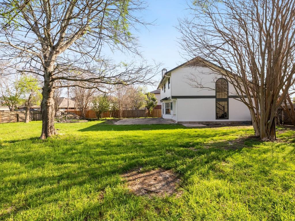 1805 White Oak CV