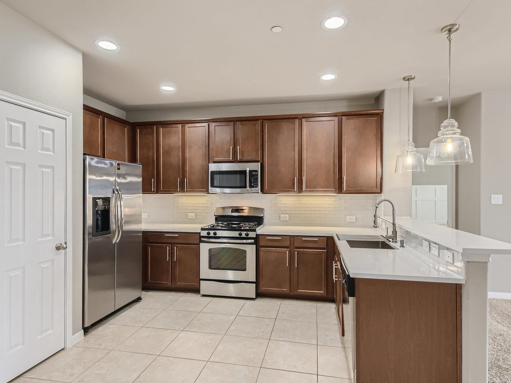 3101 Davis LN # 9301