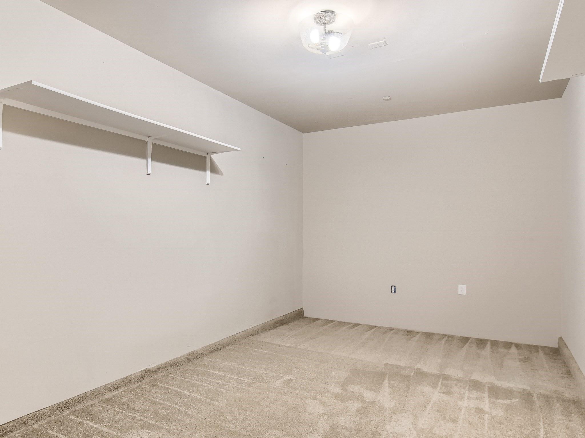 3101 Davis LN # 9301