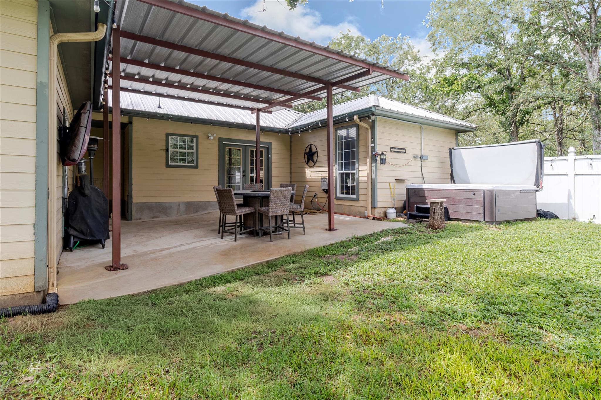 771 Hillje RD