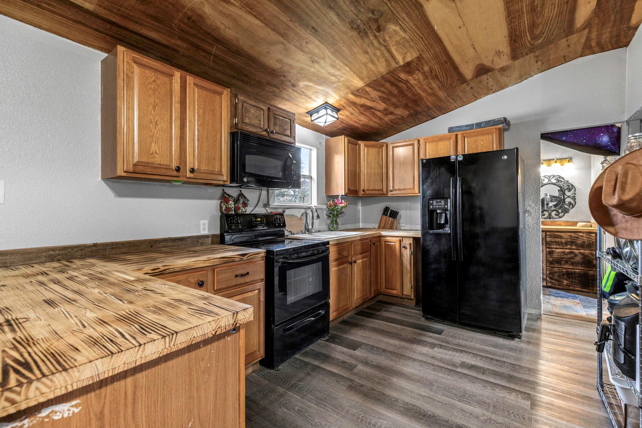 771 Hillje RD
