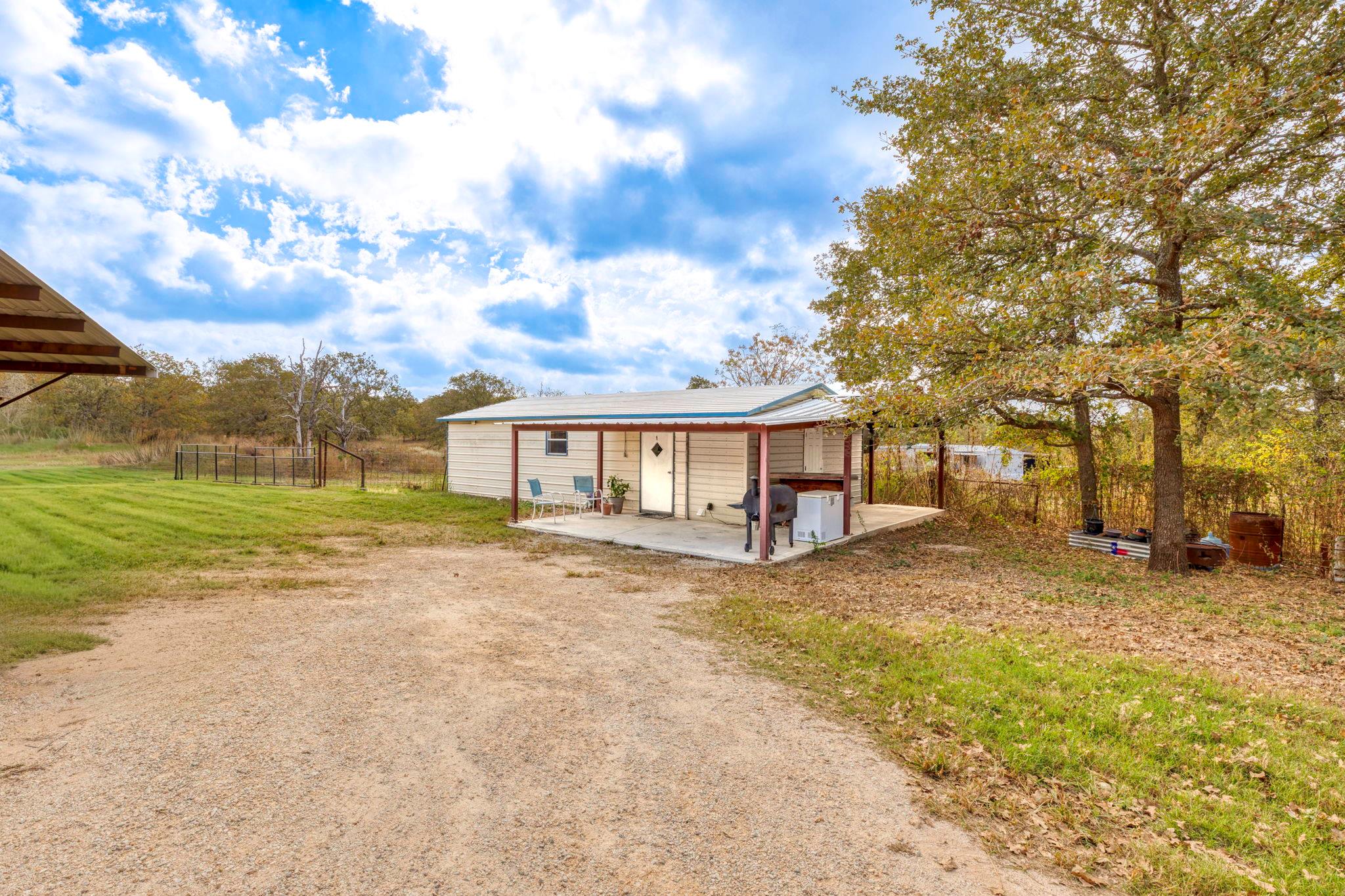 771 Hillje RD