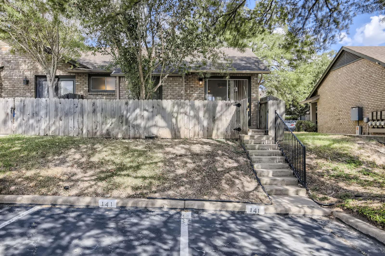 1015 E Yager LN # 141