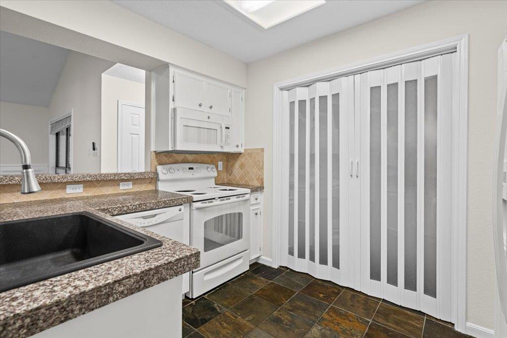 361 Fantail LOOP # B