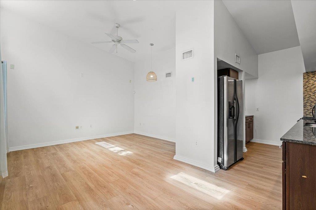 2200 Dickson DR # 227