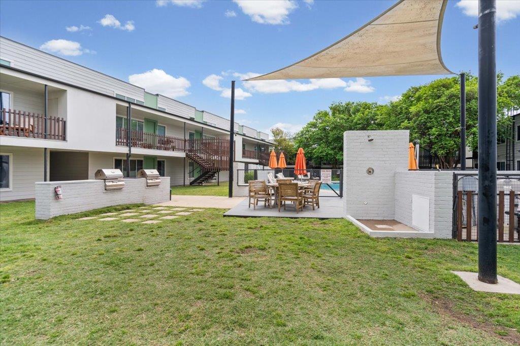 2200 Dickson DR # 227