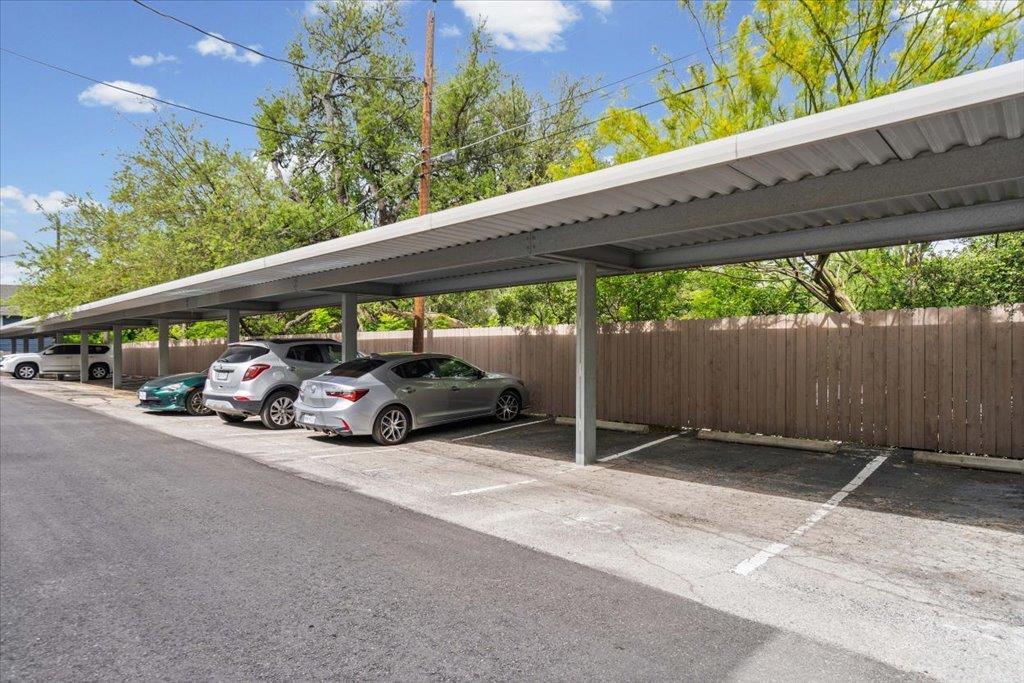 2200 Dickson DR # 227