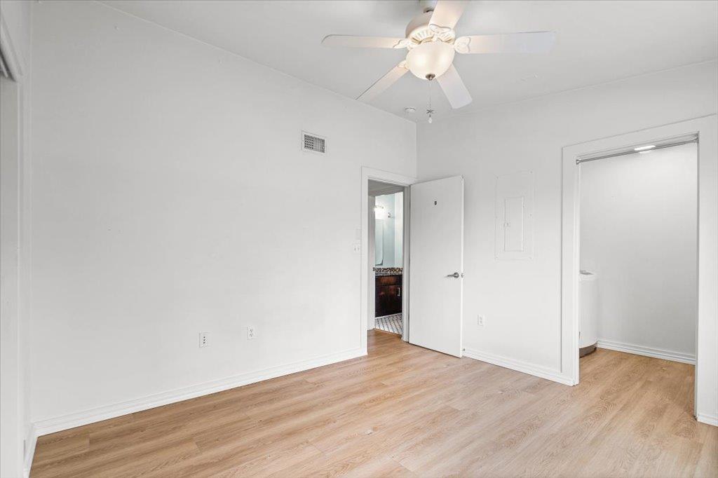 2200 Dickson DR # 227