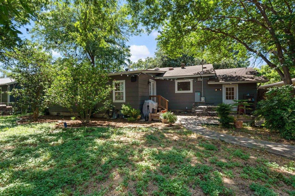 5711 Chesterfield Ave