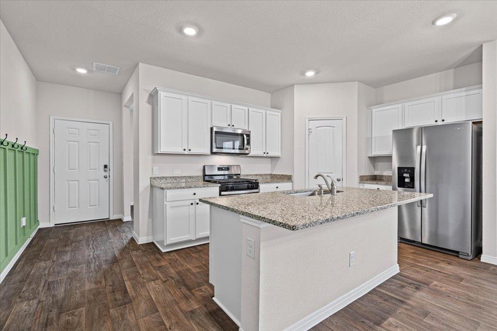 20221 Heinrich LN